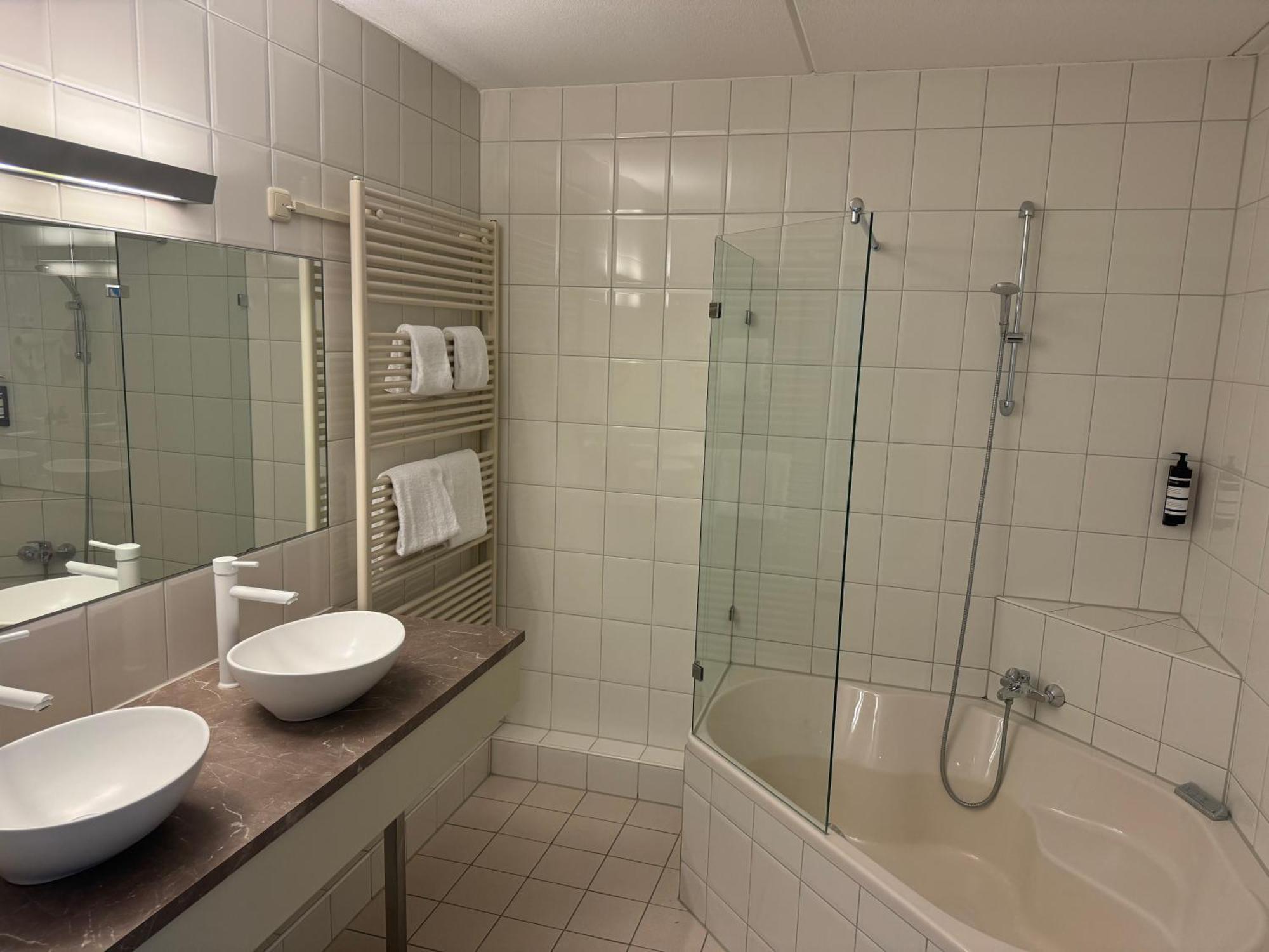 Hampshire Hotel - Avenarius รัวร์โล ภายนอก รูปภาพ